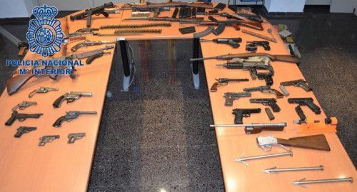 La Policía Nacional ha intervenido en Palma un arsenal de armas de fuego.