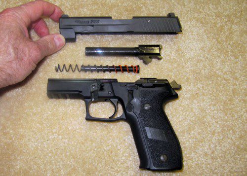 rechazo Cariñoso mezcla La SIG P-226, una de las mejores pistolas policiales. - Stock Armas